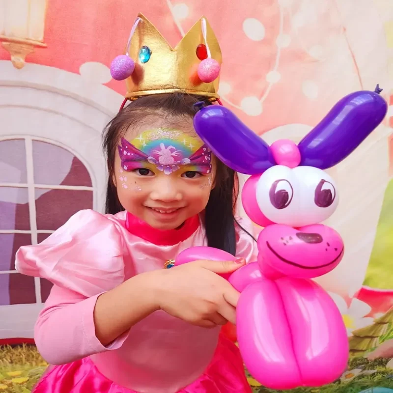 Kzi and Pinky Ballon Art